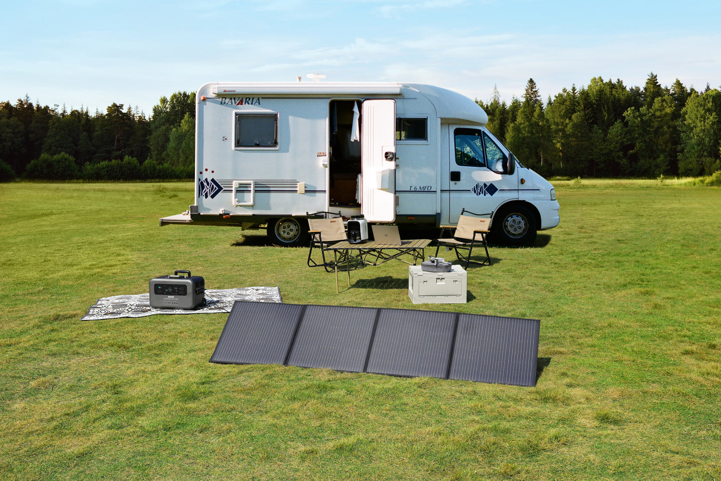 ZENDURE SuperBase V4600 + 200W Solar Panel